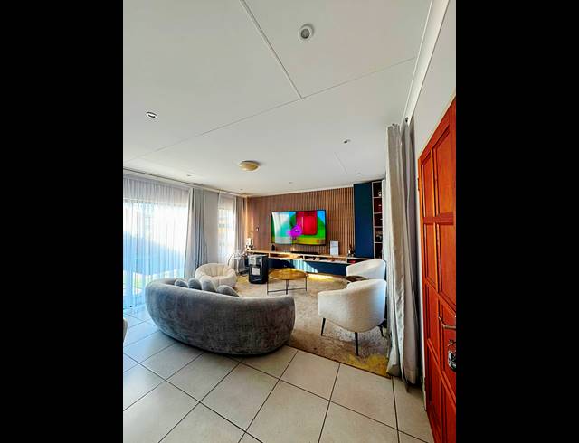 3 BEDROOM FREESTANDING FOR SALE IN DIE HEUWEL EXT 4